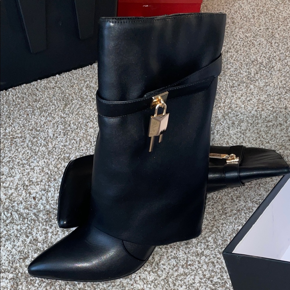 Azalea Wang Mine Black Fold Over Heeled Boots
